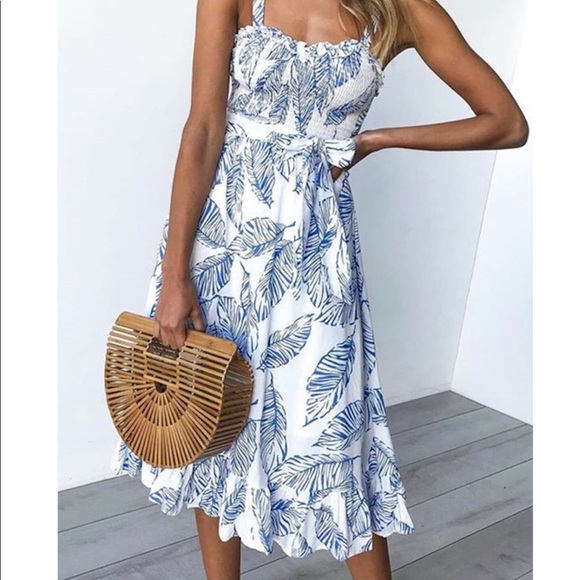 1 left Sz Sm• Spaghetti Strap Sundress Casual Midi - Picture 3 of 3